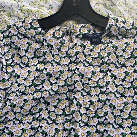 Free with 300 purchase- french connection floral mini dress - Picture 3 of 5